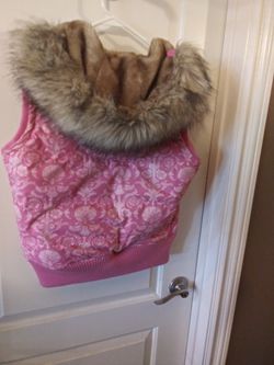 Beautiful Fur Lined Aeropostale Vest Coat Has Hood