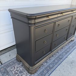 Modern dresser Oversized