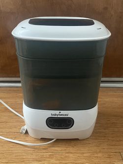 Baby Brezza- Bottle Sterilizer and Dryer 