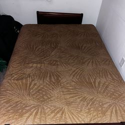 Bed / Mattress / Futon / Couch