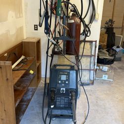 Prospot Sp2 Welder.  Mint Condition. With Tanks