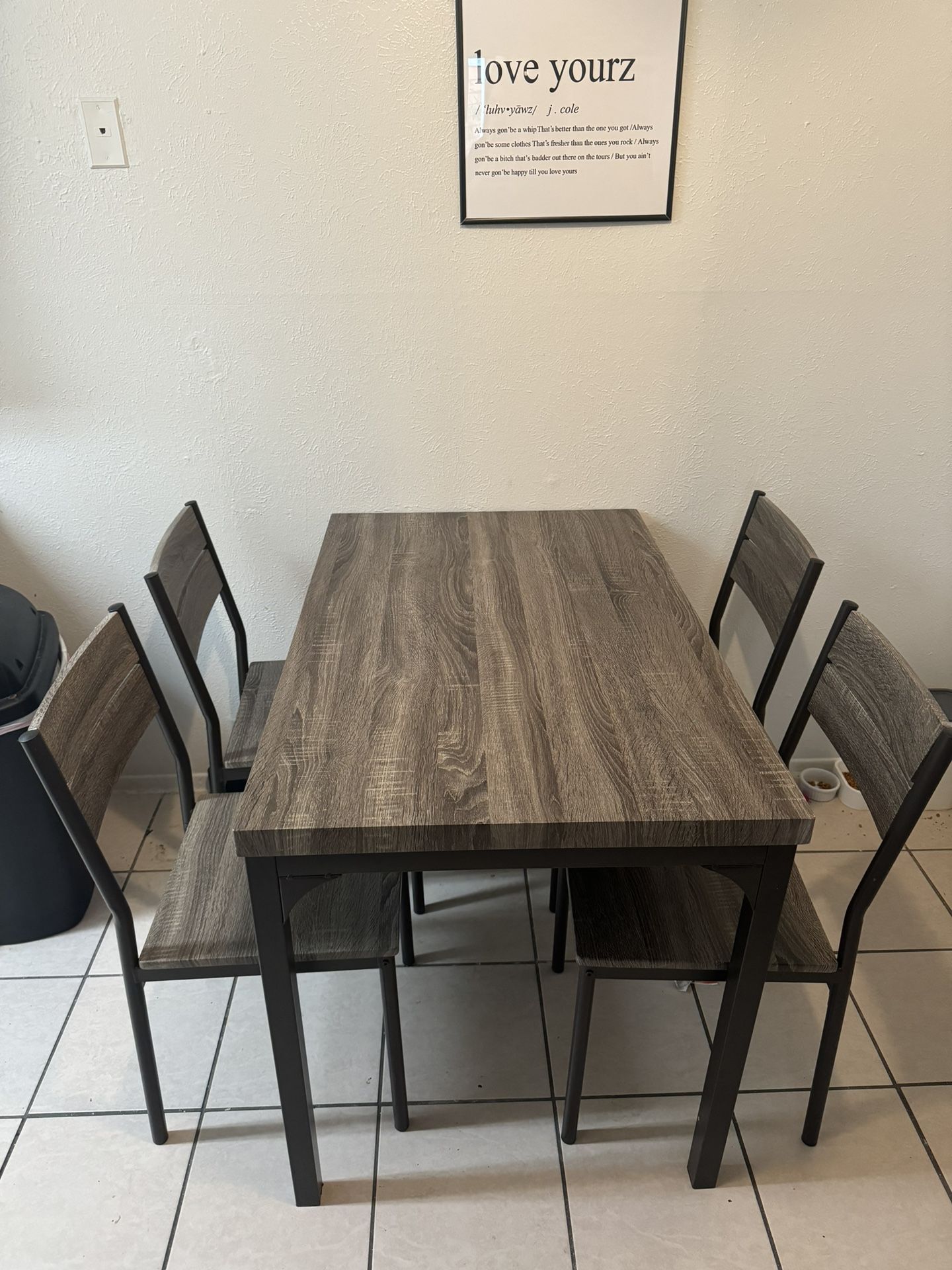 Grey And Black Table And Chairs 