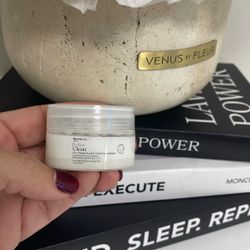 Perfect Clean 2-In-1 Scalp Scrub & Clarifying Shampoo (travel size) - $6