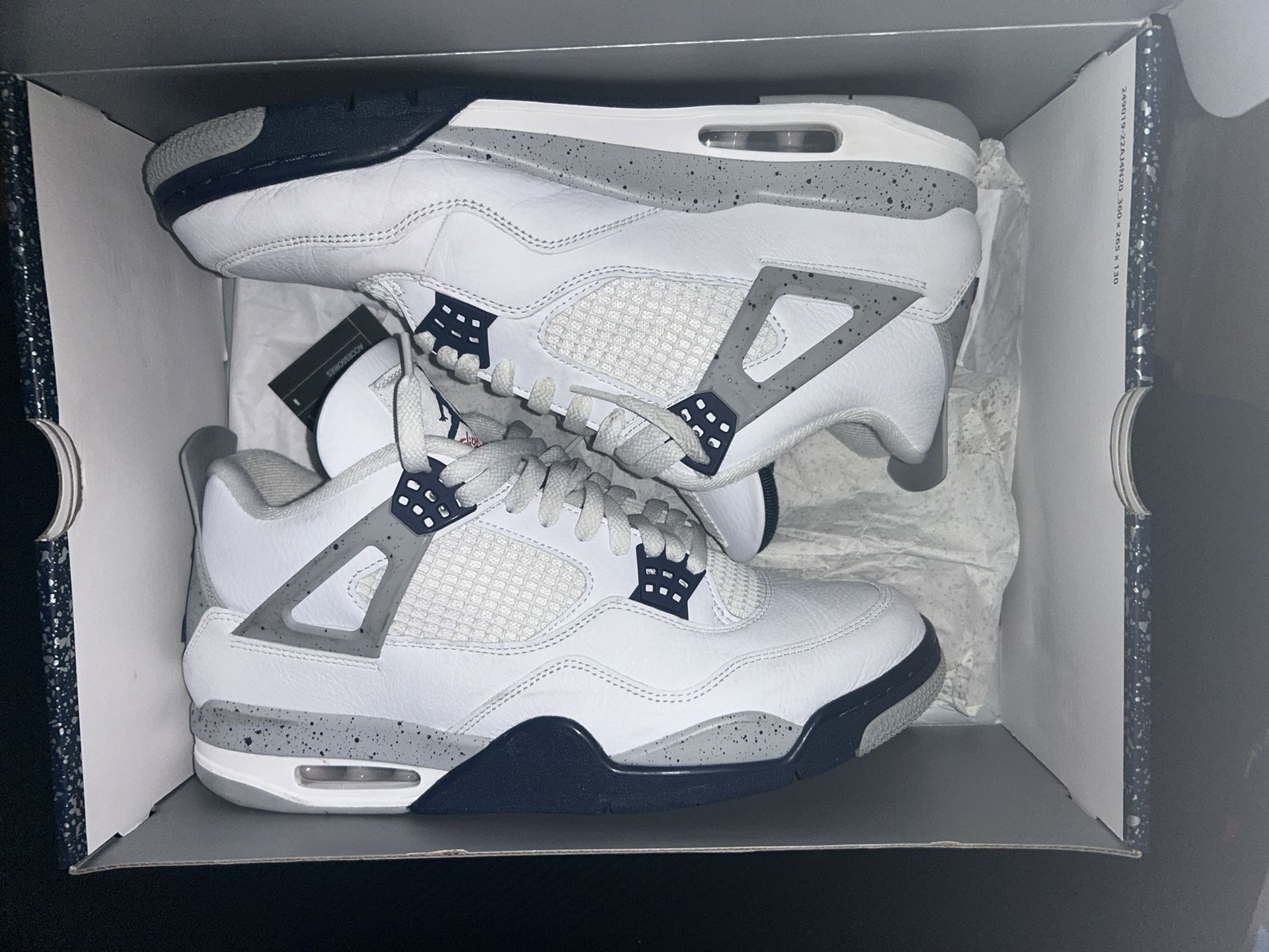 Jordan 4 Midnight Navy
