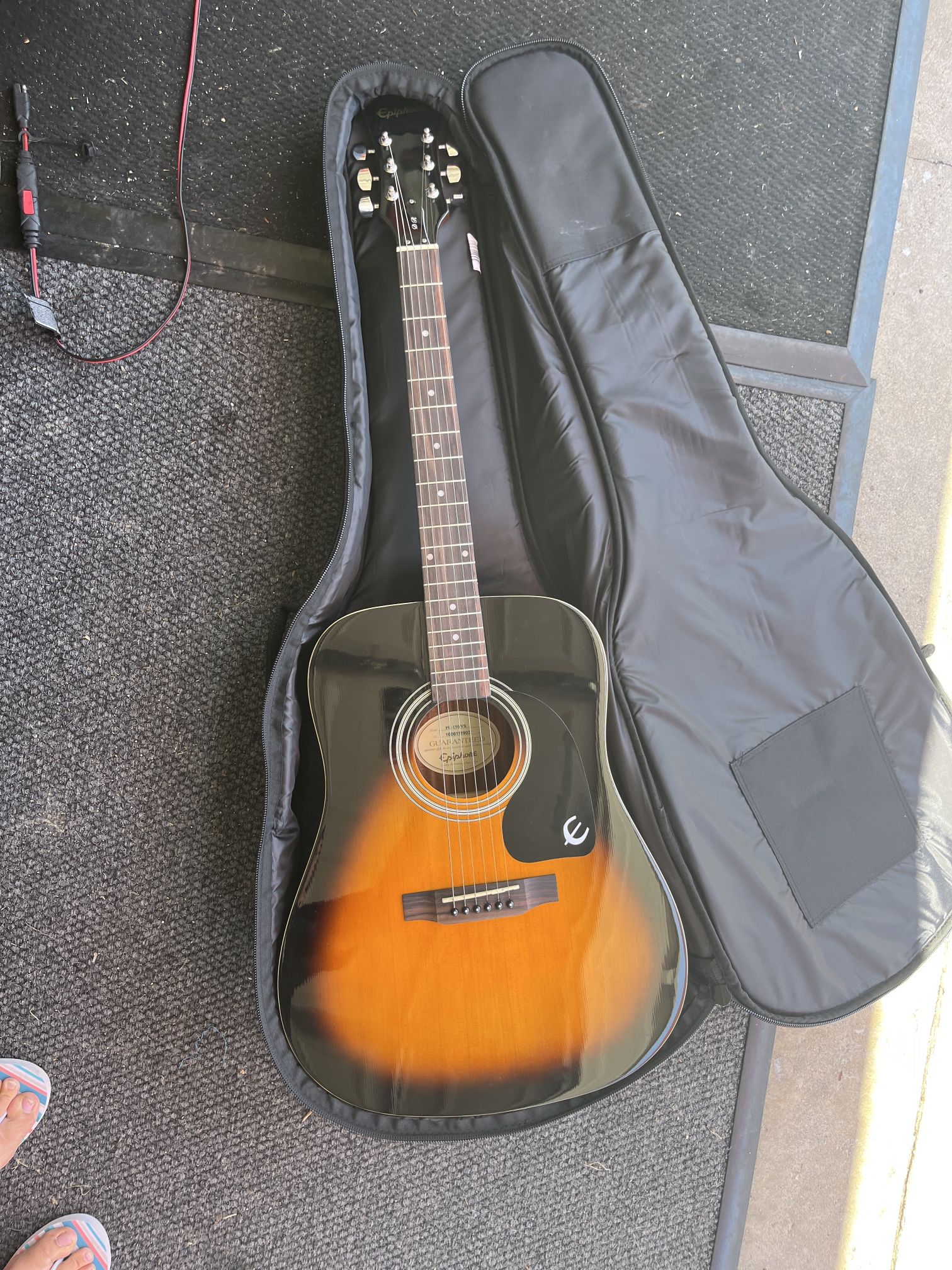 Epiphone Acoustic Guitar With Bag And Picks