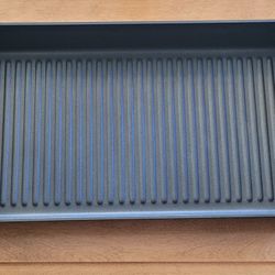 Pampered chef nonstick cast iron double grill with two grill presses