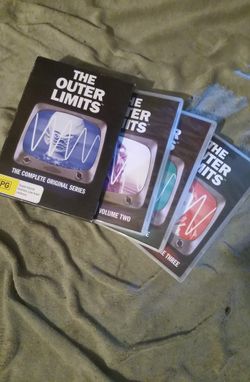 OUTER LIMITS (the Complete Colectable Origional Series) BOX SET
