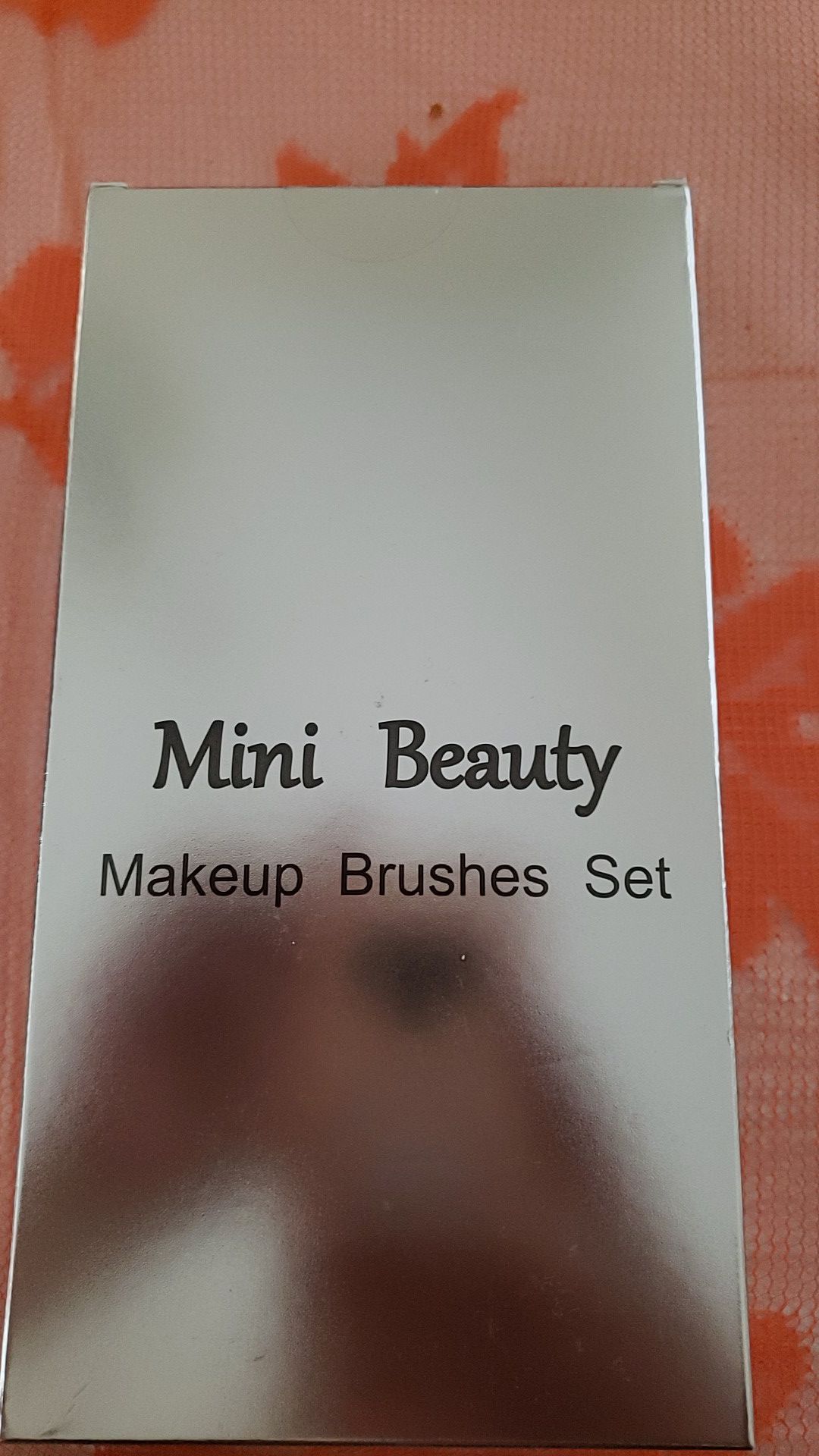 BRAND NEW!! MAKEUP BRUSHES