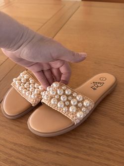 New Art Class Pearl Girls Sandals 