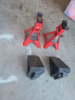Red Jack Stands with Rubber Wheel Chocks Set