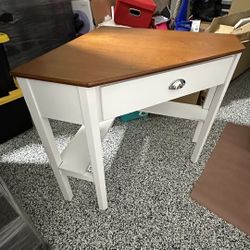 White Corner Desk With Drawer and Shelf