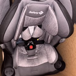 Safety 1st Grow with me 3 in 1 Car seat