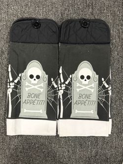 Halloween themed kitchen towels made with a potholder