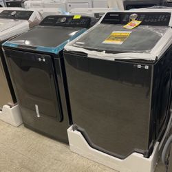 Samsung Mega Capacity Top Load Washer 5.1cu And Gas Dryer 