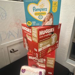 Baby Pampers Sizes Newborn/1&2