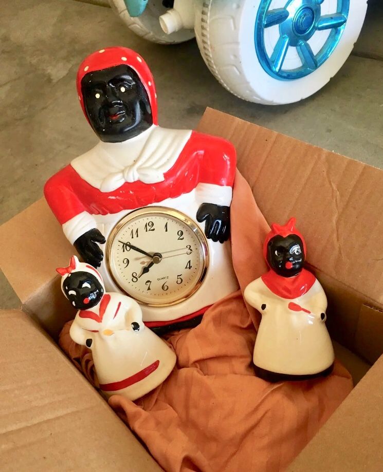 Aunt Jemima Clock and Salt & Pepper Shakers