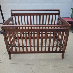 Full Size Crib/Toddler Bed