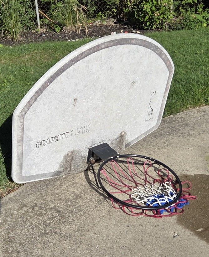 BASKETBALL HOOP