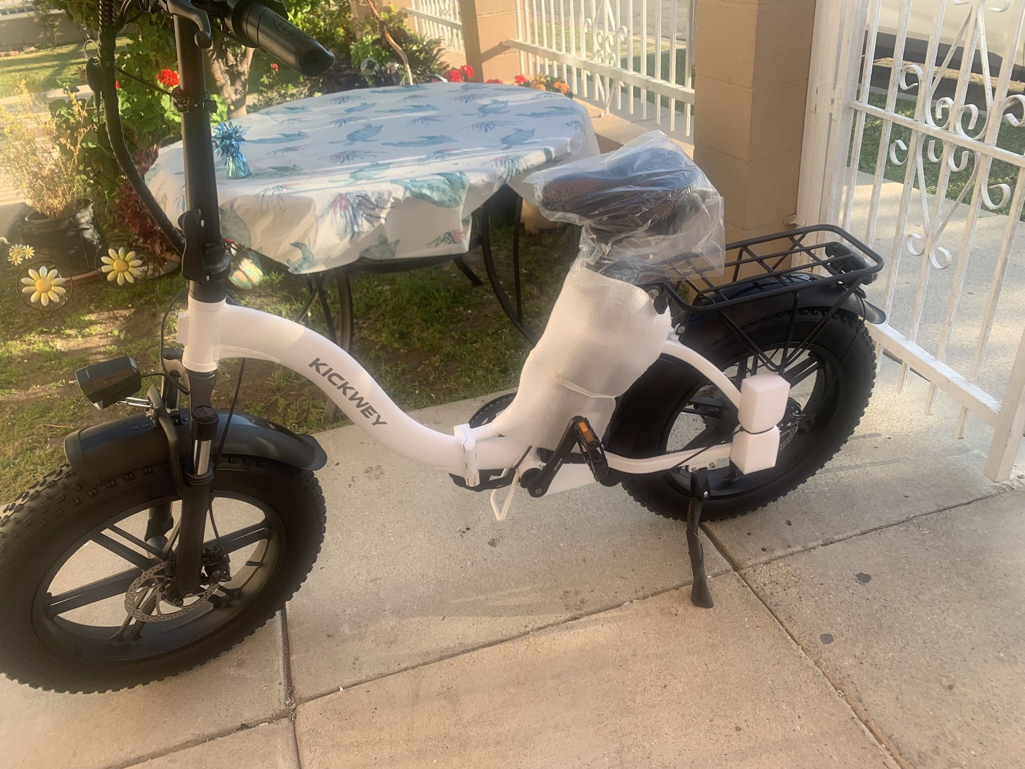 NEW KICKWEY ELECTRIC BIKE