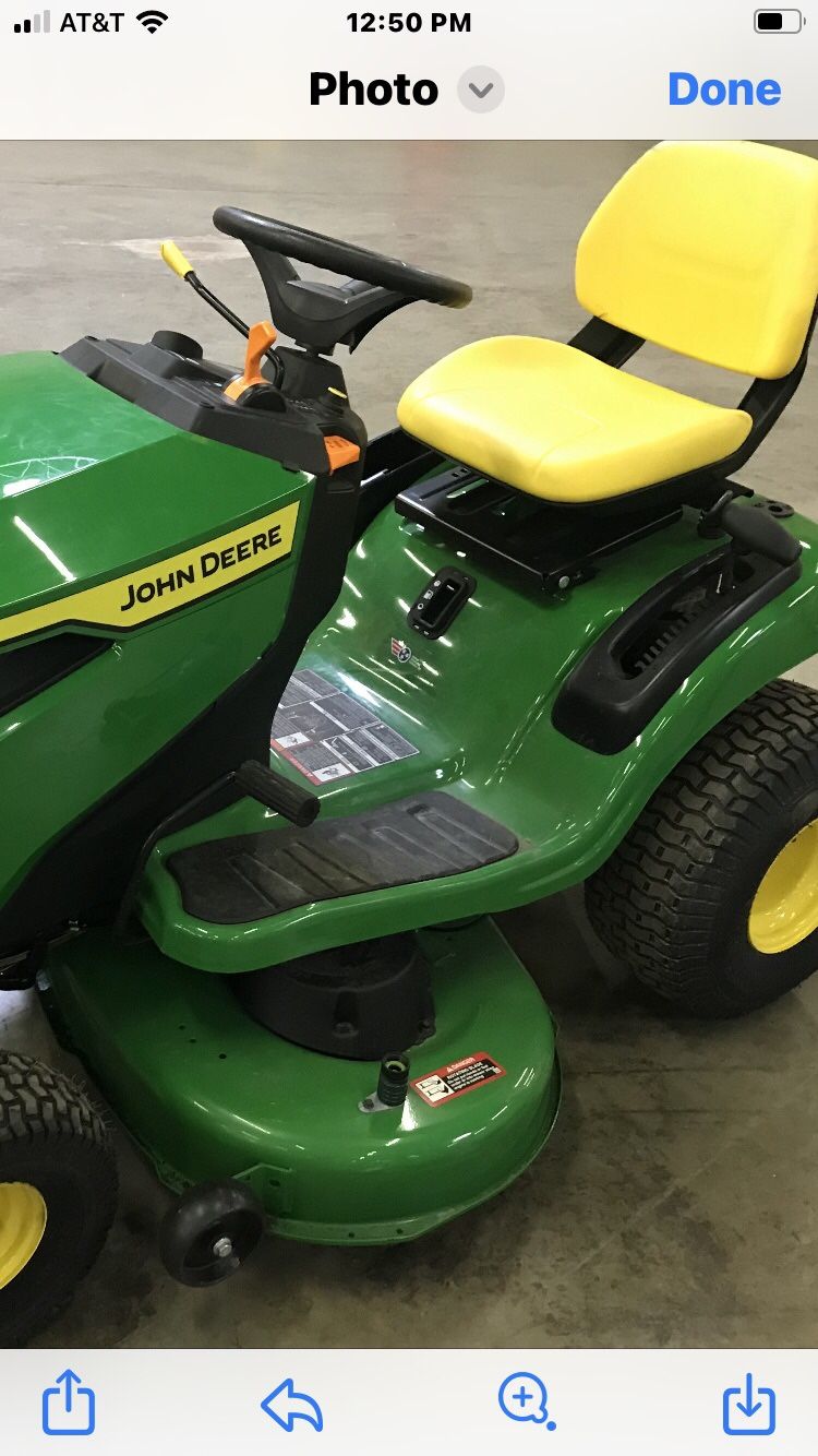 Never Used John Deere S110 42 Inch Lawn Tractor 