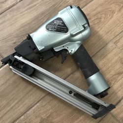 Hitachi NR 38AK 1 1/2