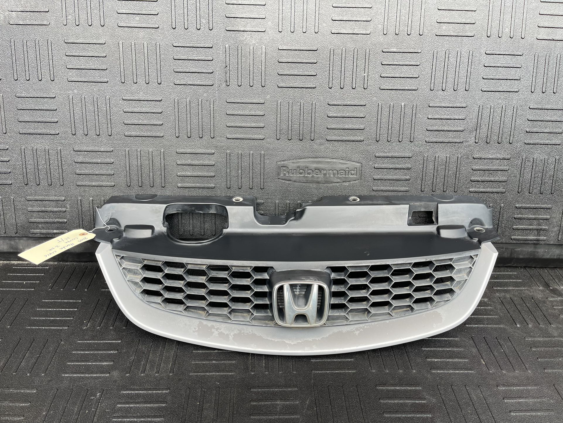 2004 2005 Honda Civic Grille Coupe OEM 