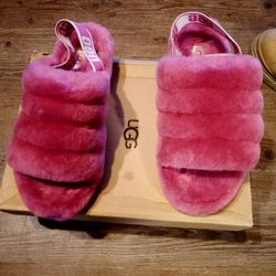 UGG PINK HOUSE SHOES 