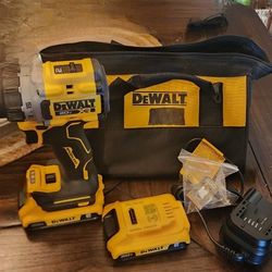 Drill Dewalt 20v XR DC 800 Brushless