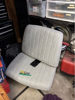 Criss cross desk chair