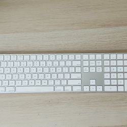 Apple Magic Keyboard