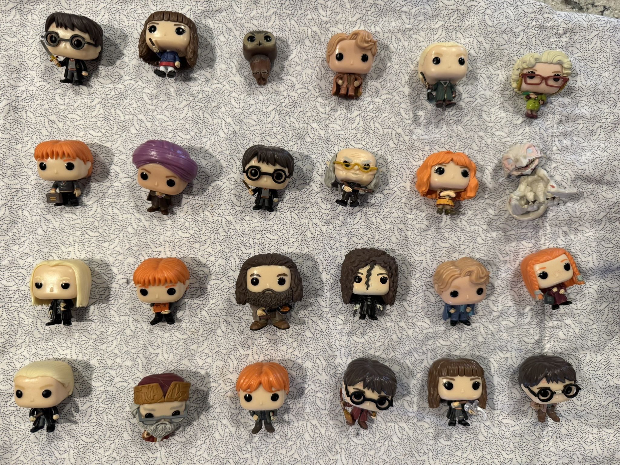 Complete set of 24 mini Funko pop figures from 2022 Harry Potter Advent Calendar. Excellent condition. Opened and then stored after Christmas. ($20)