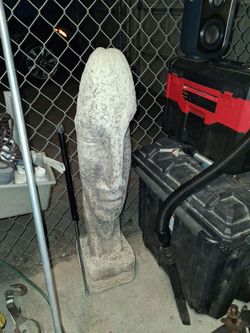 Yard's statue