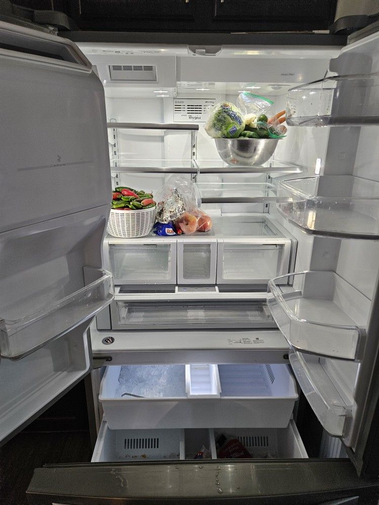 Whirlpool Refrigerator 