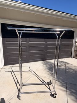 Rolling Clothes Rack
