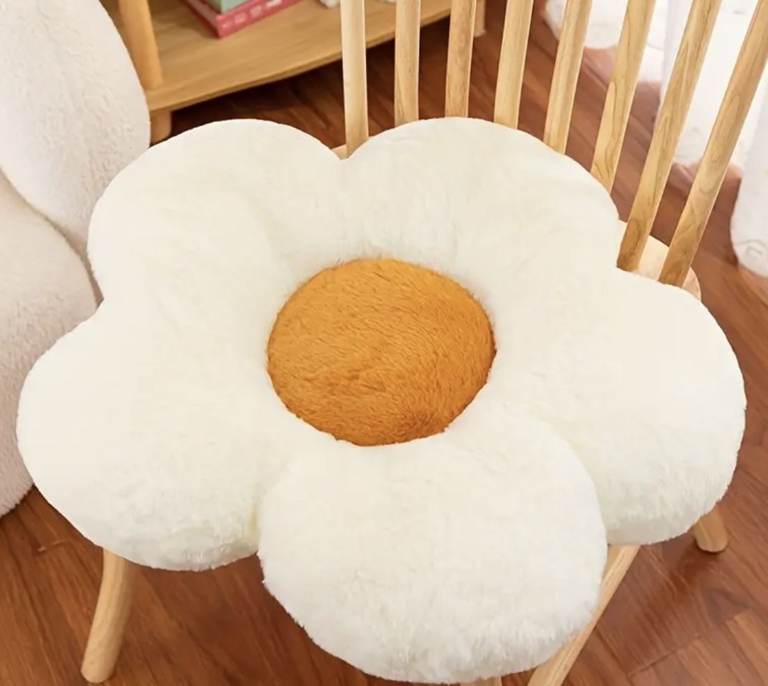 Cute Flower Pillows (2-pieces)
