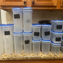 Food storage containers