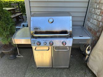 Weber Genesis Gas Grill and Griddle Insert (Propane)