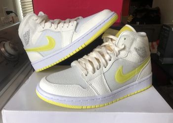 Air Jordan 1 Mid Voltage Yellow Size 7.5 Women’s / Size 6 Men’s Deadstock -Brand New In Box-