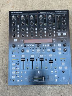 Behringer DDM4000