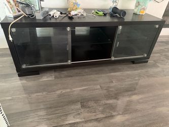 Entertainment center