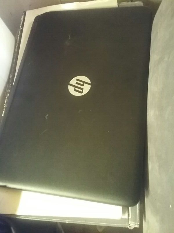 HP laptop few month's old bearly used