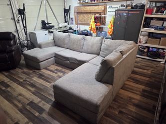Grey Sectional Couch 