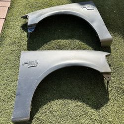 Ford F-150 XLT Triton V8 Fenders (Send Offers)