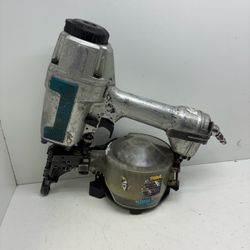 Makita Coil Siding Nailer 21970447