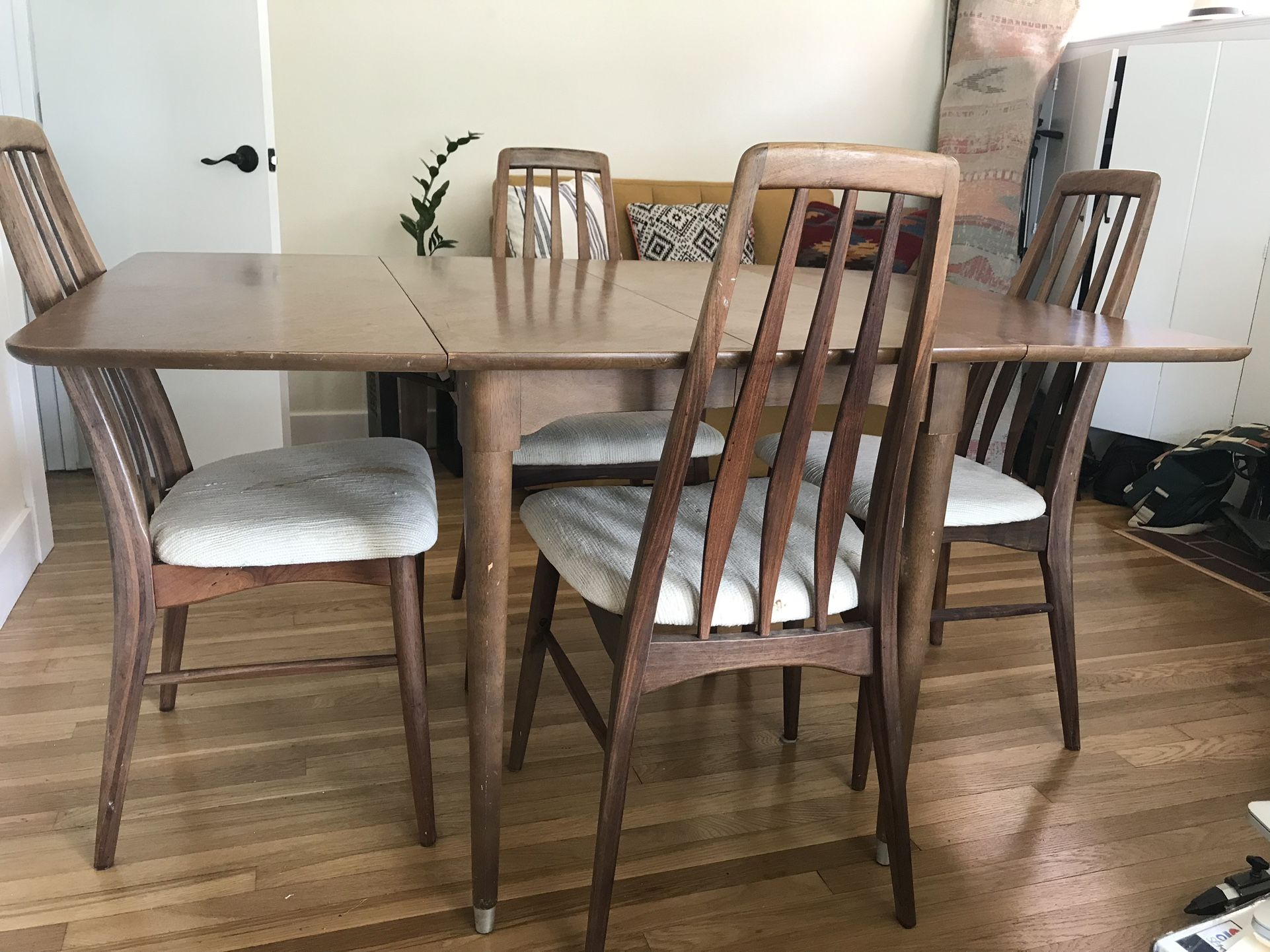 Vintage B.P. John Furniture Corp. Mid Century Dinning Table and Four Chairs