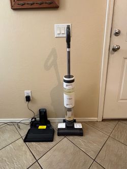 Tineco iFloor 3 cordless wet/dry vacuum cleaner and hard floor washer