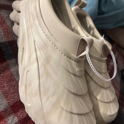 Crocs Echó Store Marble