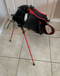 Top-Flite Mens Set LH Left Handed Black and Red Golf set irons 7,8,9 Pitching Wedge Putter Stand Bag