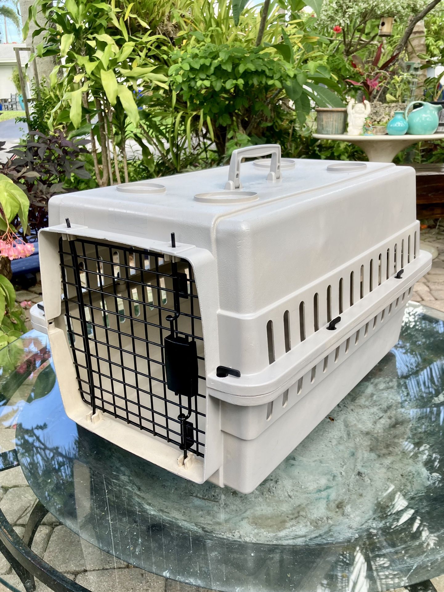 24” Dog Carrier: 24”L x 16 “W x 14.5”H