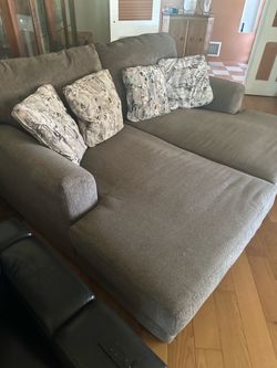 Couch/ chaise lounges